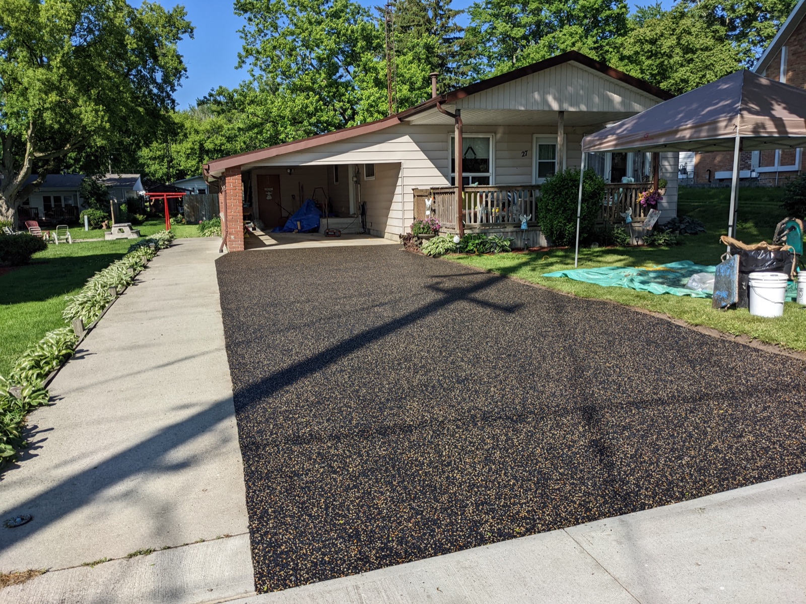 Resin-bound driveway — full resurface in dark stone blend